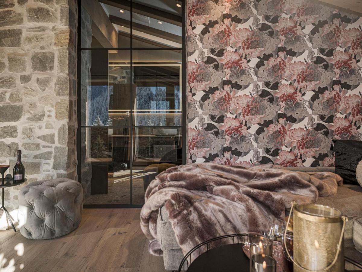 Hotel Bergkristall Zillertal - Adults Only 14 Years Plus Hippach Exterior photo